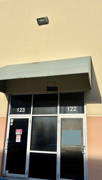 More Photos Of 4188 Westroads Dr, Riviera Beach Warehouse For Sale