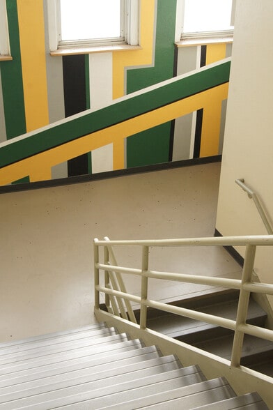 More Photos Of 1042 18th Ave SE, Minneapolis Schools For Sale