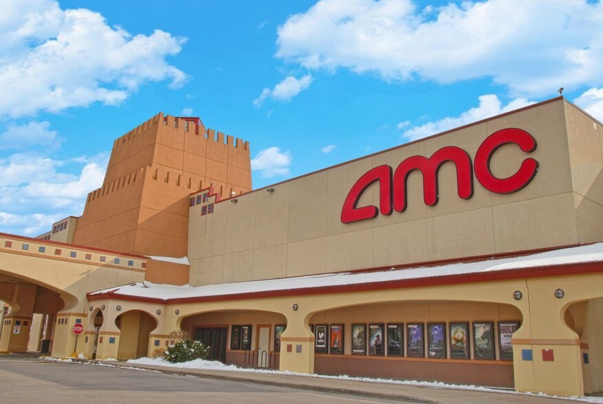 Primary Photo Of 1301 Kalahari Dr, Baraboo Movie Theatre For Sale