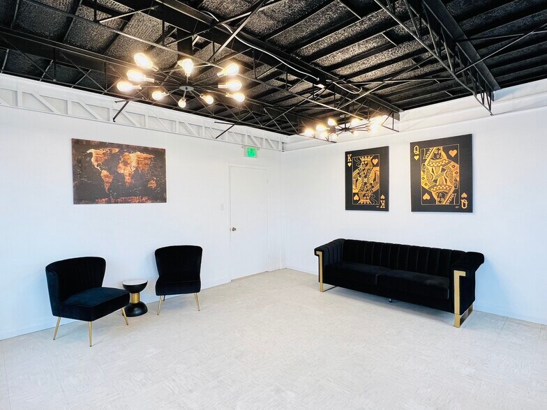 More Photos Of 100 N Main St, Galena Park Freestanding For Sale