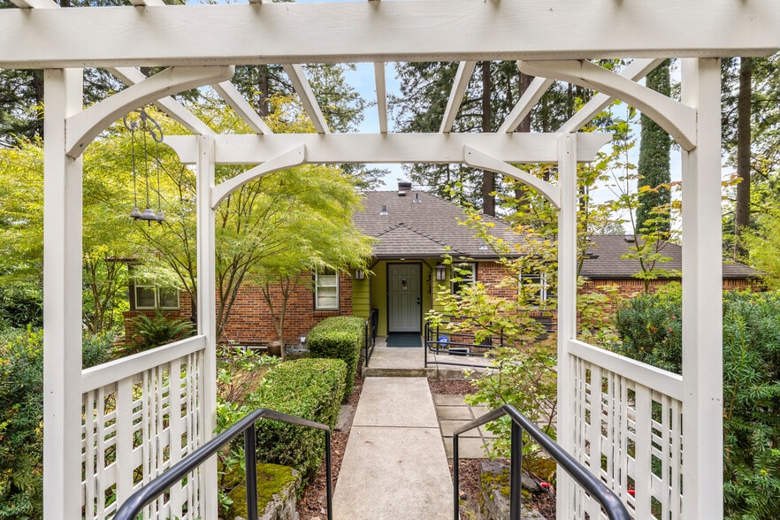 More Photos Of 7303 SW Beaverton Hillsdale Hwy, Portland Medical For Sale