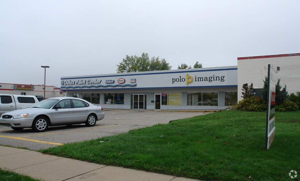 More Photos Of 5716 S Pennsylvania Ave, Lansing Freestanding For Lease