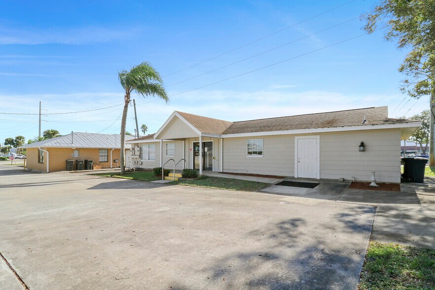 More Photos Of 1791 SE Port St Lucie Blvd, Port Saint Lucie Medical For Sale