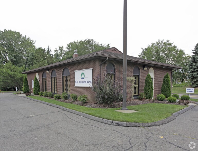 More Photos Of 1367-1391 New Haven Ave, Milford Unknown For Lease