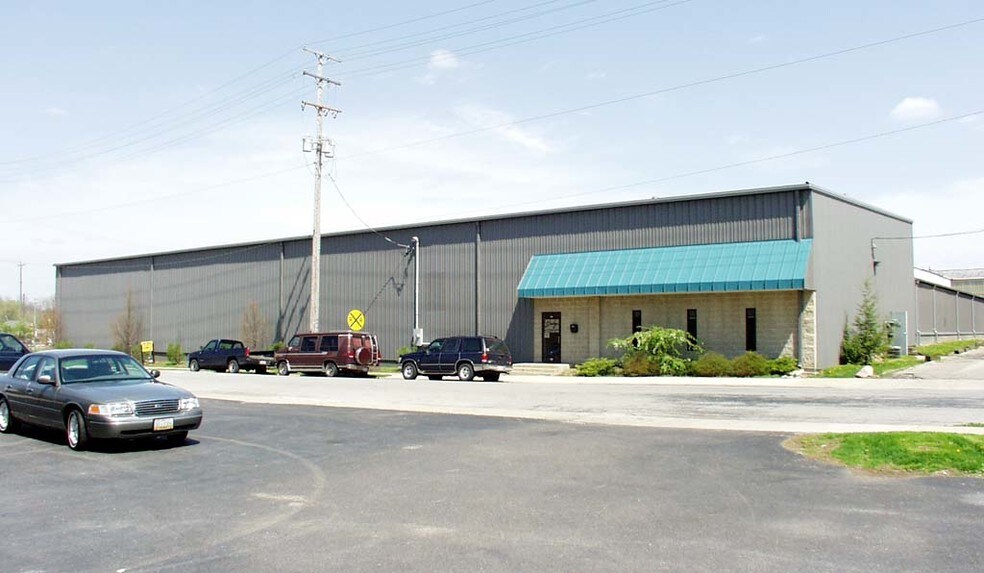 More Photos Of 20 N Zischler St, Springfield Manufacturing For Sale