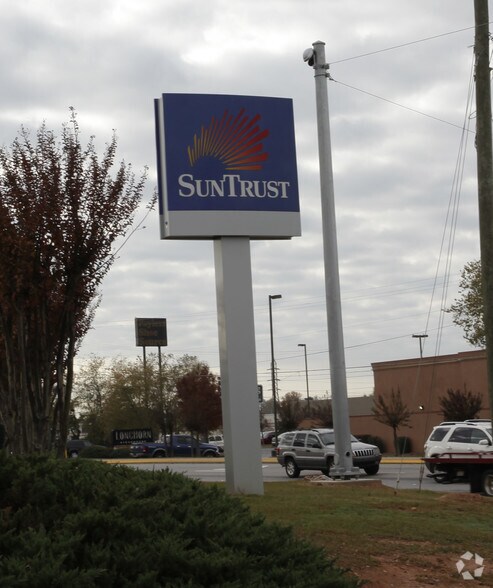 More Photos Of 3898 Liberty Hwy, Anderson Bank For Lease