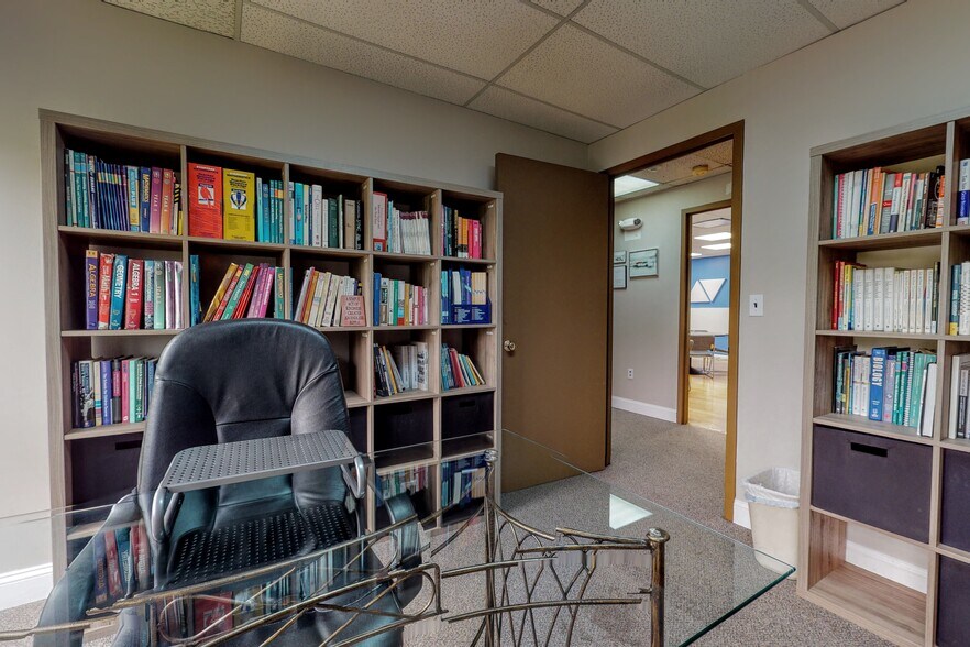More Photos Of 545 Island Rd, Ramsey Medical For Lease