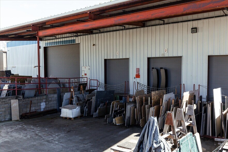 More Photos Of 325 Santa Bella, Paso Robles Warehouse For Lease