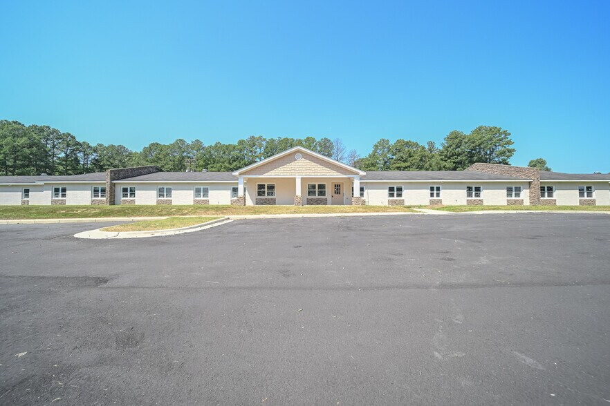 Primary Photo Of 844 NC 39 Hwy S, Louisburg Rehabilitation Center For Sale