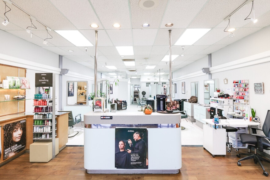 More Photos Of 1424-1494 Madera Rd, Simi Valley Unknown For Lease