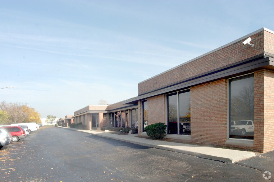 More Photos Of 4100-4128 N Nashville Ave, Chicago Light Manufacturing For Lease