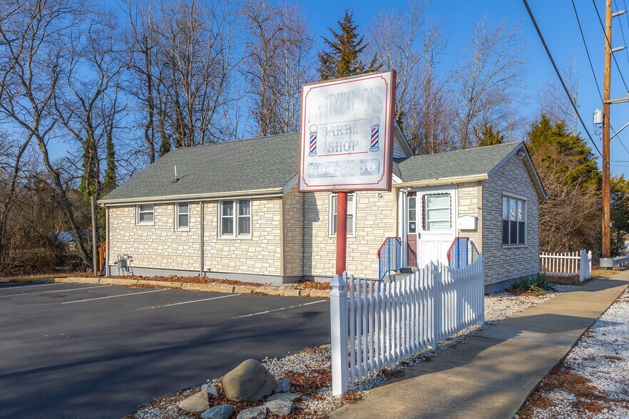 More Photos Of 2453 Delsea Dr, Franklinville Office For Sale