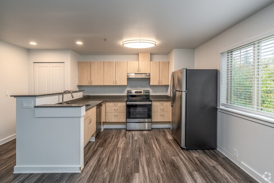 More Photos Of 4759-4779 Lynwood Center Rd NE, Bainbridge Island Apartments For Lease
