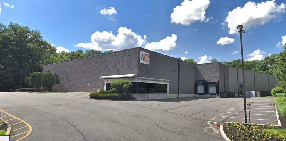 Primary Photo Of 3 Alpine Ct, Chestnut Ridge Service For Lease