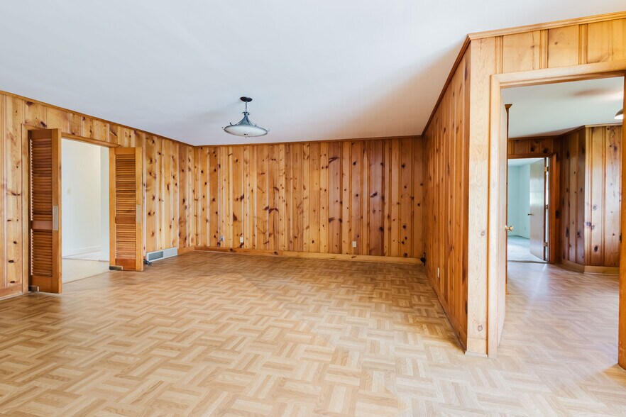 More Photos Of 3025 Breckenwood Dr, Lexington Multifamily For Sale