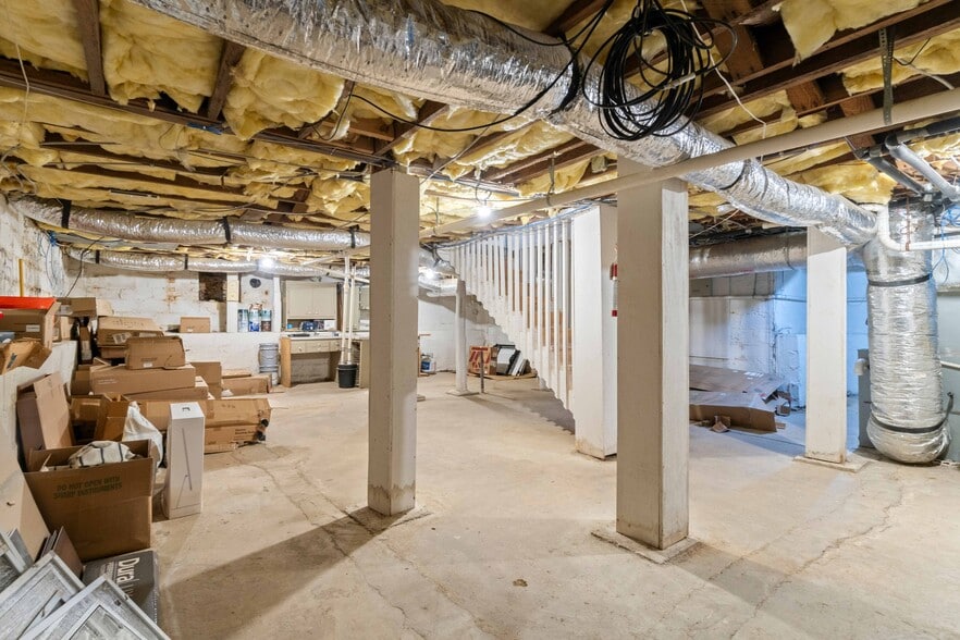 More Photos Of 4105 Hillsboro Cir, Nashville Office For Sale