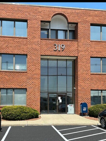 More Photos Of 319 Littleton Rd, Westford Office For Lease