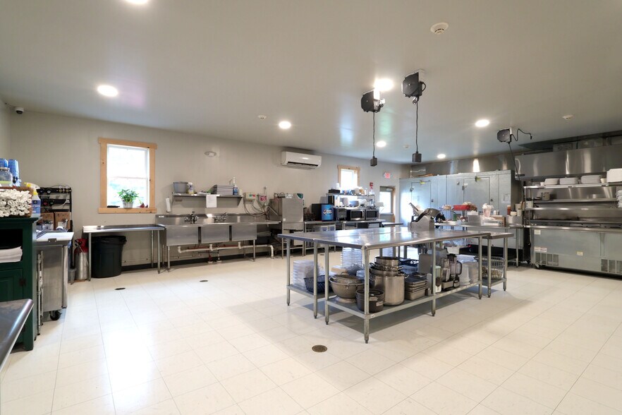 More Photos Of 10410 Buffalo Rd, Mifflinburg Restaurant For Sale
