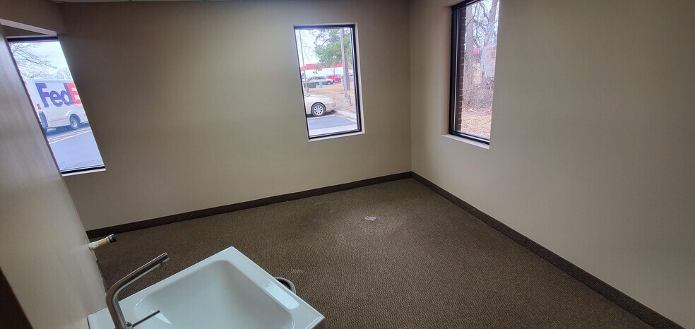 More Photos Of 1260 County Road E W, Arden Hills Medical For Lease