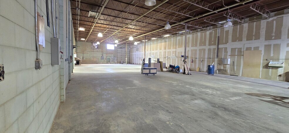 More Photos Of 310 W Grant St, Orlando Warehouse For Lease