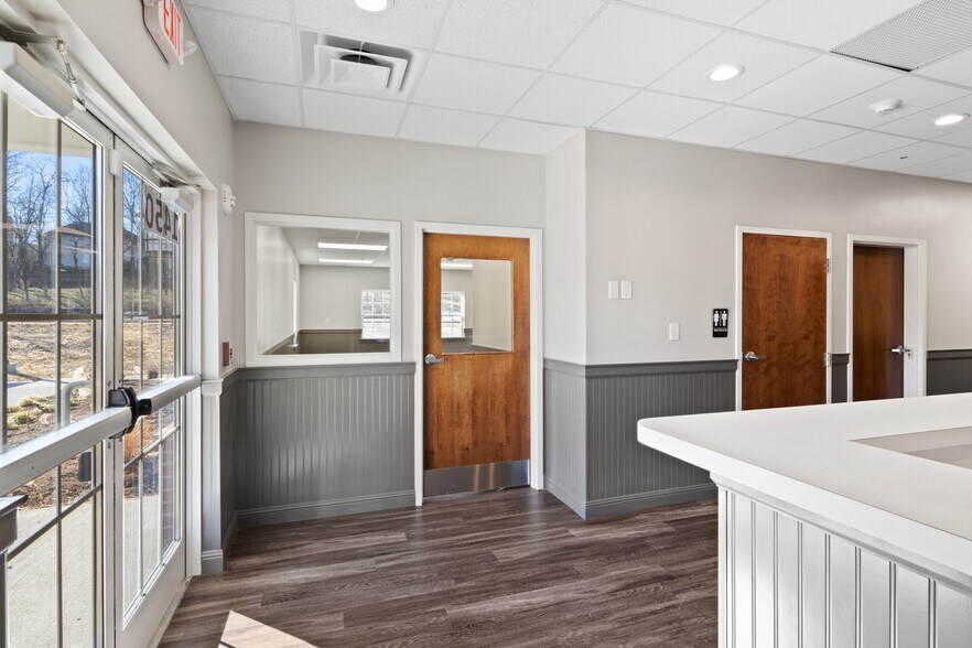 More Photos Of 1450 Higbee Mill Rd, Lexington Schools For Sale