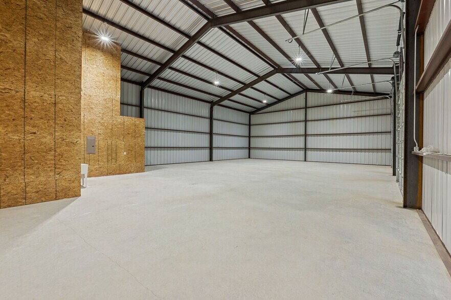 More Photos Of 2350 County Road 311, Jarrell Industrial For Lease