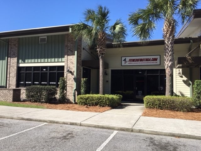 More Photos Of 547 Long Point Rd, Mount Pleasant Flex For Lease