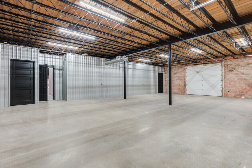 More Photos Of 1213 Crickets Ave, Lubbock Storefront For Lease