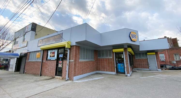 More Photos Of 1334 E Gun Hill Rd, Bronx Storefront Retail Office For Lease