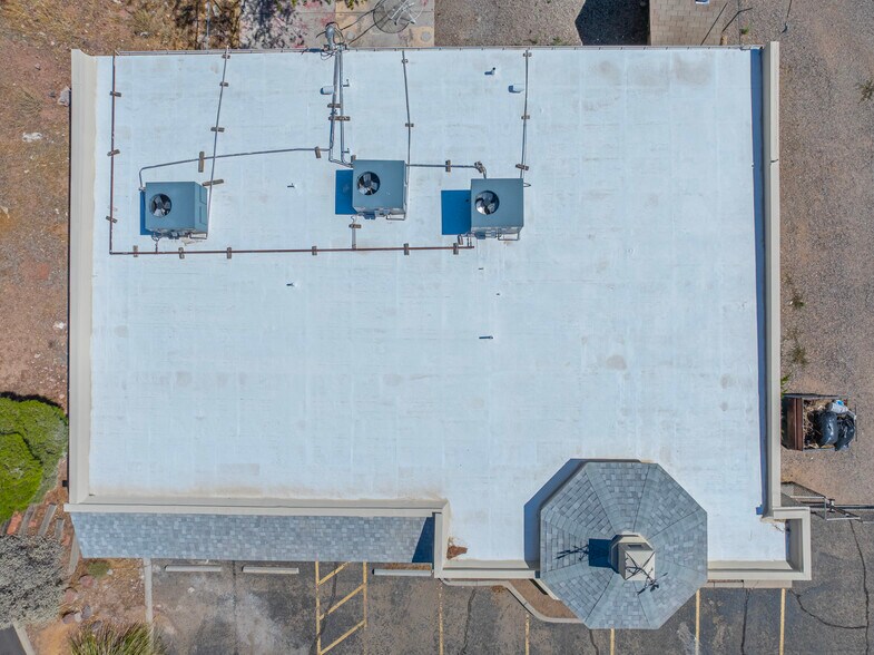 More Photos Of 1200 E Andy Devine Ave, Kingman Office For Sale