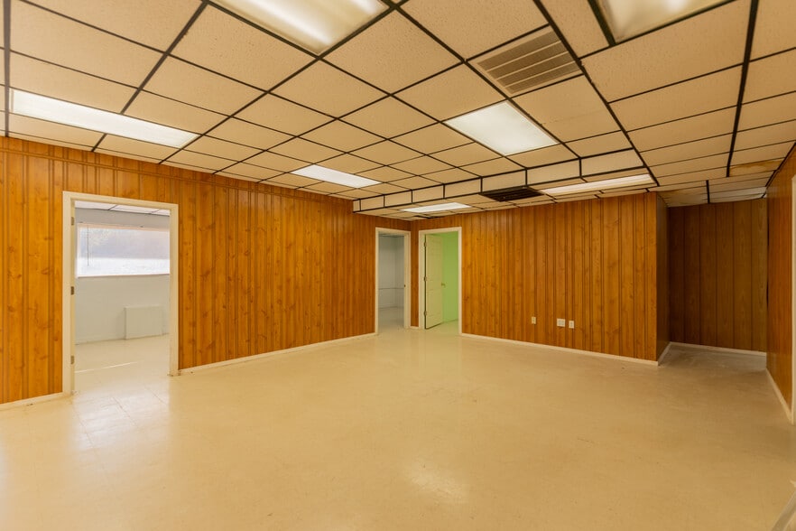 More Photos Of 2012 S Main St, Stillwater Medical For Sale