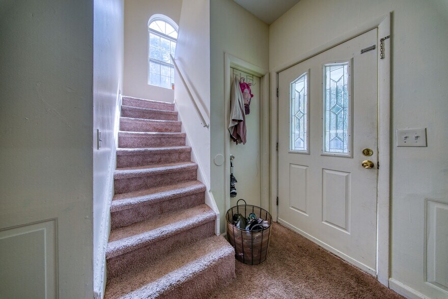 More Photos Of 100 1/2 Kingston Ave, Port Jervis Apartments For Sale