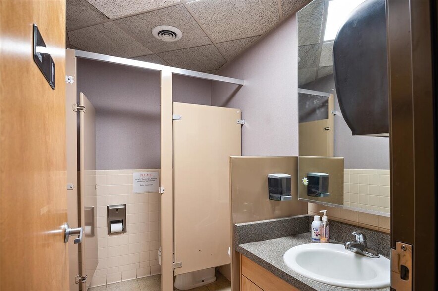 More Photos Of 2850 W Serendipity Cir, Colorado Springs Medical For Sale