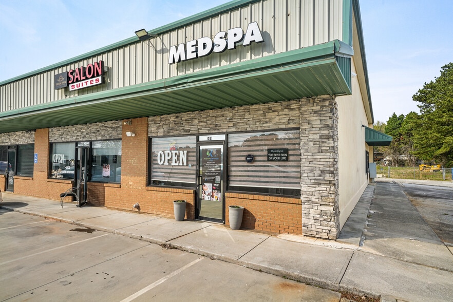 More Photos Of 295 Athens Hwy, Loganville Freestanding For Sale