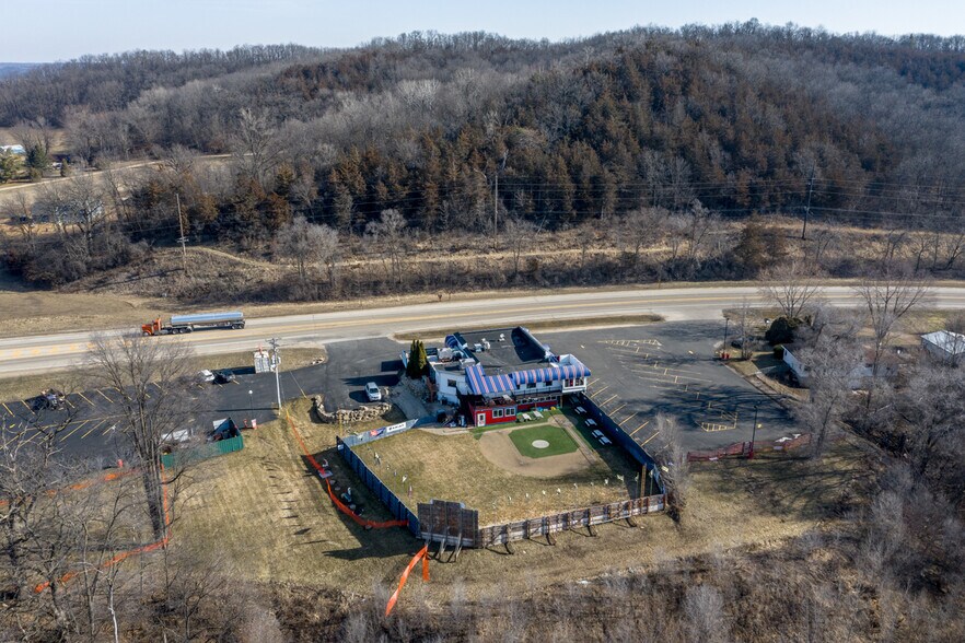 More Photos Of 10267 US Highway 14, Mazomanie Sports And Entertainment For Sale