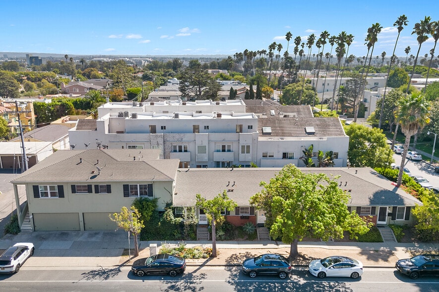 More Photos Of 2114 Montana Ave, Santa Monica Apartments For Sale