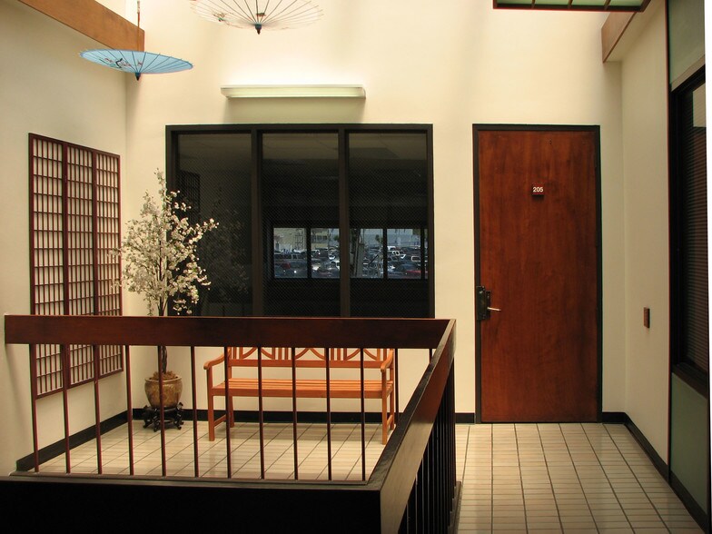 More Photos Of 8632 S Sepulveda Blvd, Los Angeles Storefront Retail Office For Lease