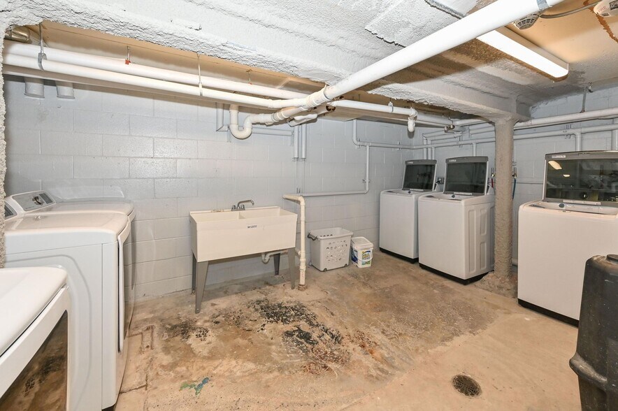 More Photos Of 8726 W Mill Rd, Milwaukee Assisted Living For Sale