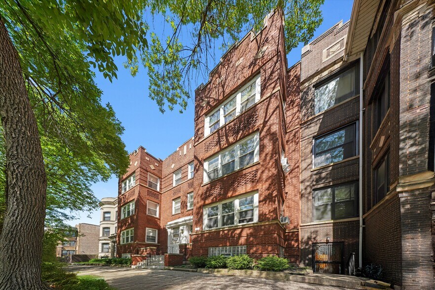 More Photos Of 4131 S Michigan Ave, Chicago Apartments For Sale