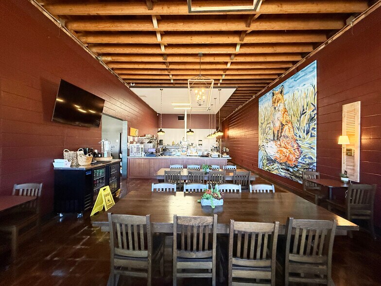 More Photos Of 314 Smith Ave, Thomasville Restaurant For Sale