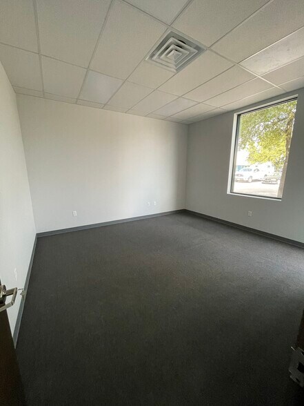 More Photos Of 21732 Provincial Blvd, Katy Service For Sale