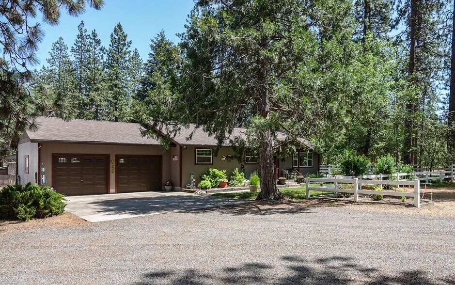Primary Photo Of 4216 N Highway 3, Etna Land For Sale