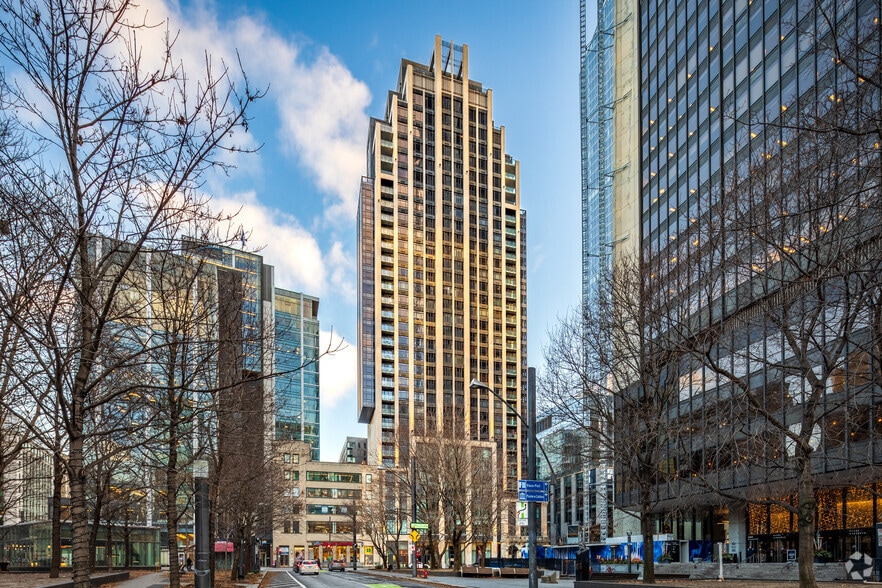 More Photos Of 622 Rue Saint-Jacques, Montréal Apartments For Sale