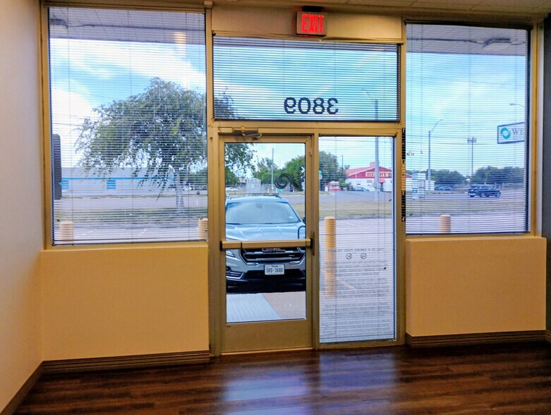 More Photos Of 3809 W Business 83, Harlingen General Retail For Sale