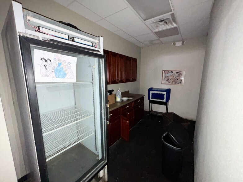 More Photos Of 431 S Jefferson Ave, Springfield Apartments For Lease