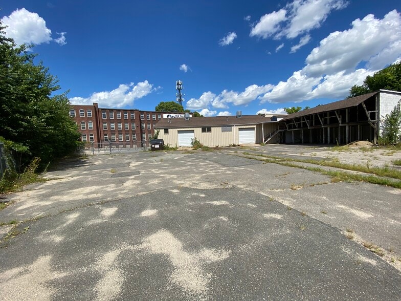 More Photos Of 75 Arch St, Springfield Warehouse For Sale