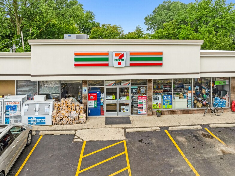 More Photos Of 1512 Shermer Rd, Northbrook Convenience Store For Sale