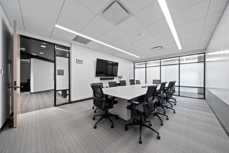 More Photos Of 7620 Guadalupe St, Austin Office For Lease