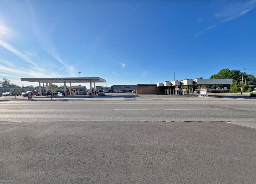More Photos Of 702 W 38th St, Erie Land For Lease