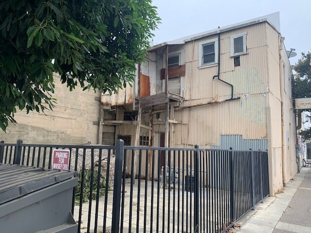 More Photos Of 201 5th St, Hollister Storefront Retail Residential For Sale